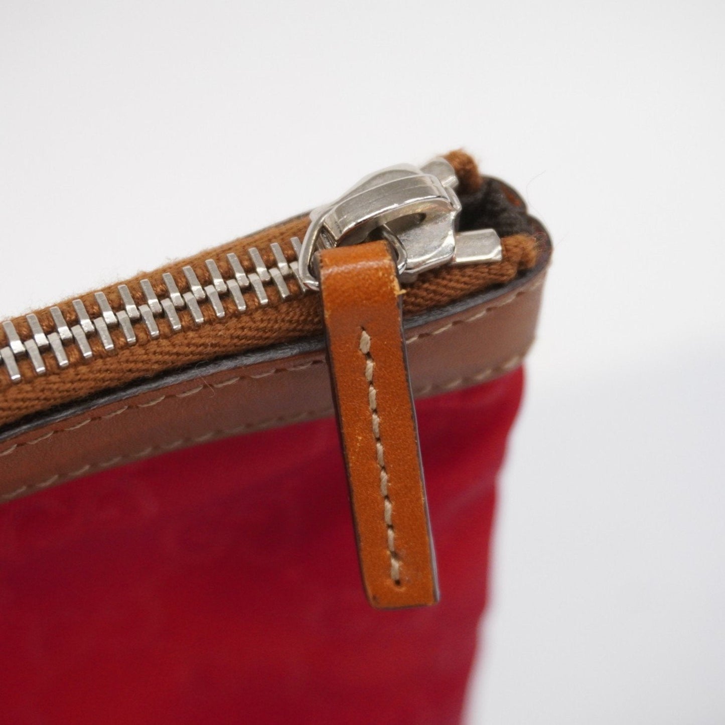 Gucci Gg Nylon  Canvas Clutch Bag ()