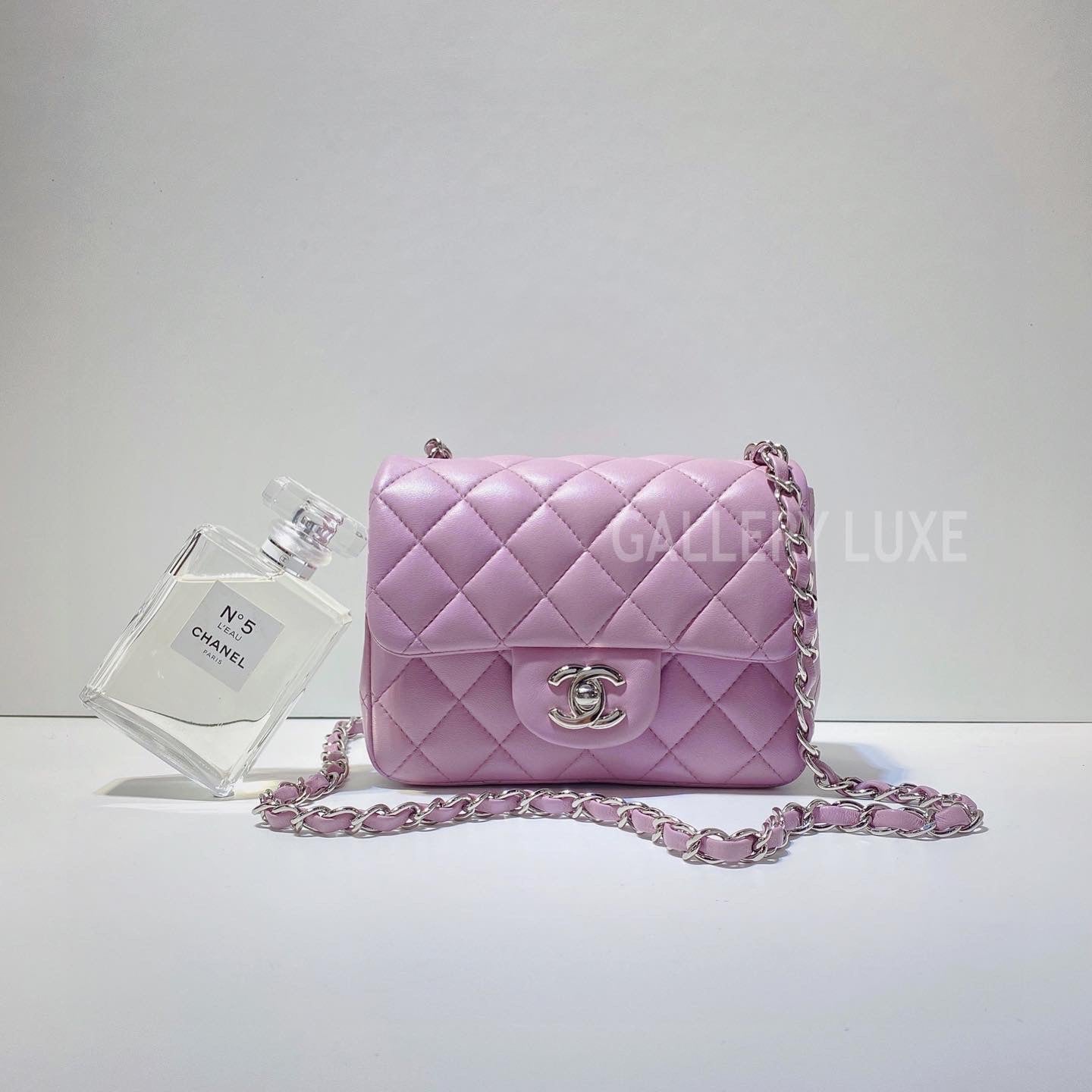 No.2806-Chanel Lambskin Classic Flap Mini 17cm