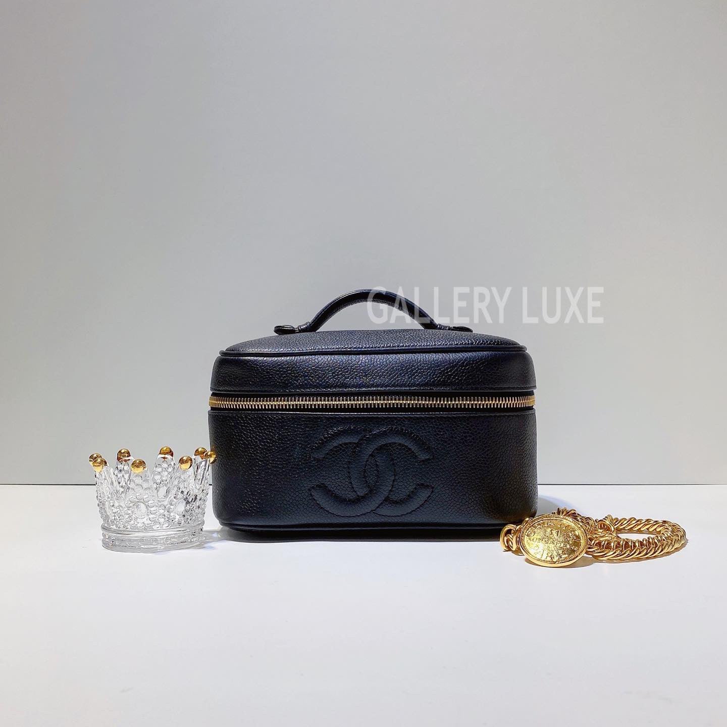 No.3301-Chanel Vintage Caviar Vanity Box