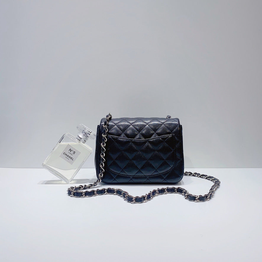 No.3728-Chanel Caviar Classic Flap Mini 17cm