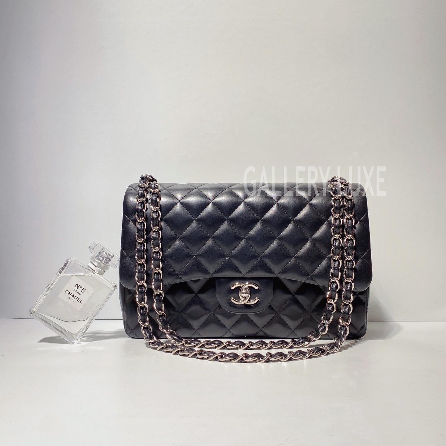 No.3326-Chanel Lambskin Classic Jumbo Flap Bag