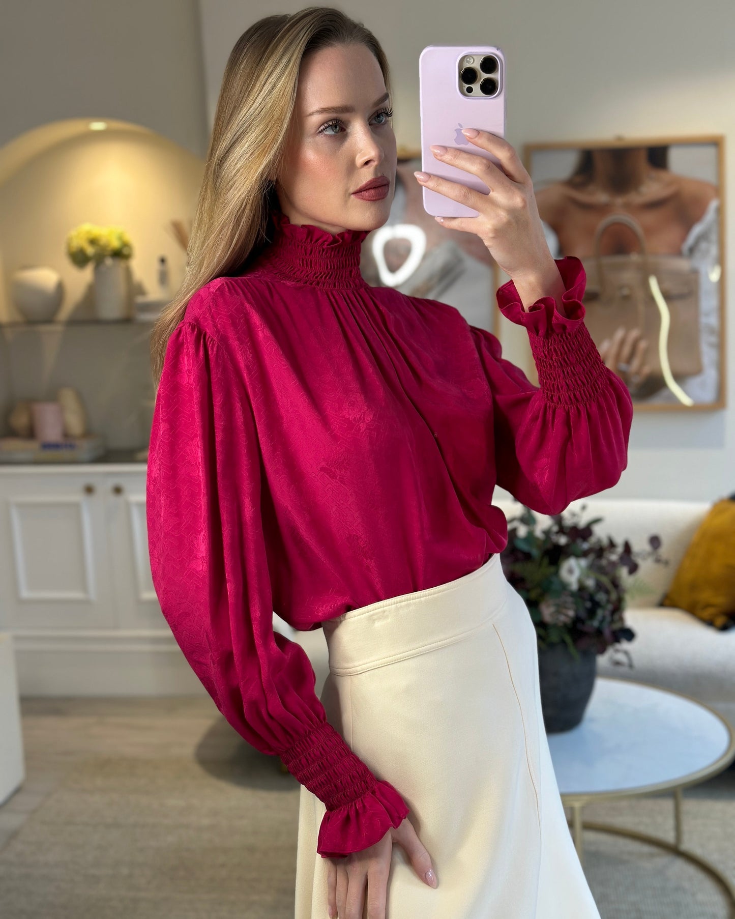 Luxury Gucci Fuchsia Silk Blouse with Floral Print Detail IT 38 (UK 6)
