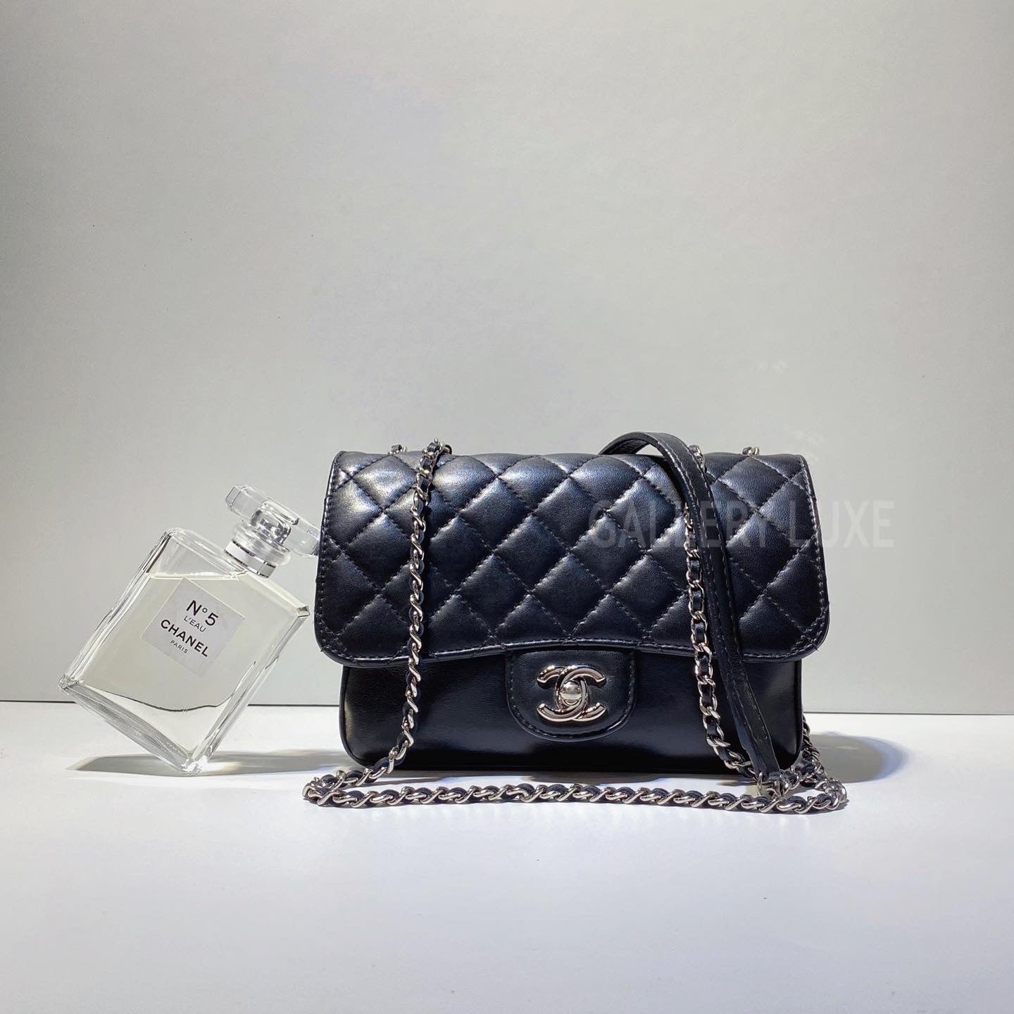 No.3098-Chanel Small Clam’s Pocket Flap Bag