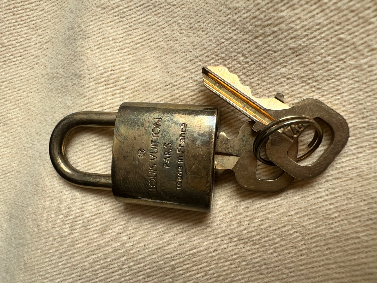 Louis Vuitton Ellipse MM Monogram