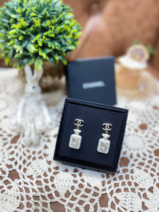 No.3680-Chanel Crystal Perfume Bottle Earrings (Brand New / 全新貨品)