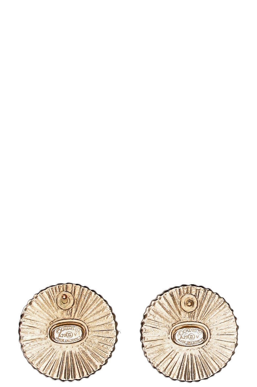 CHANEL CC Earstuds A20