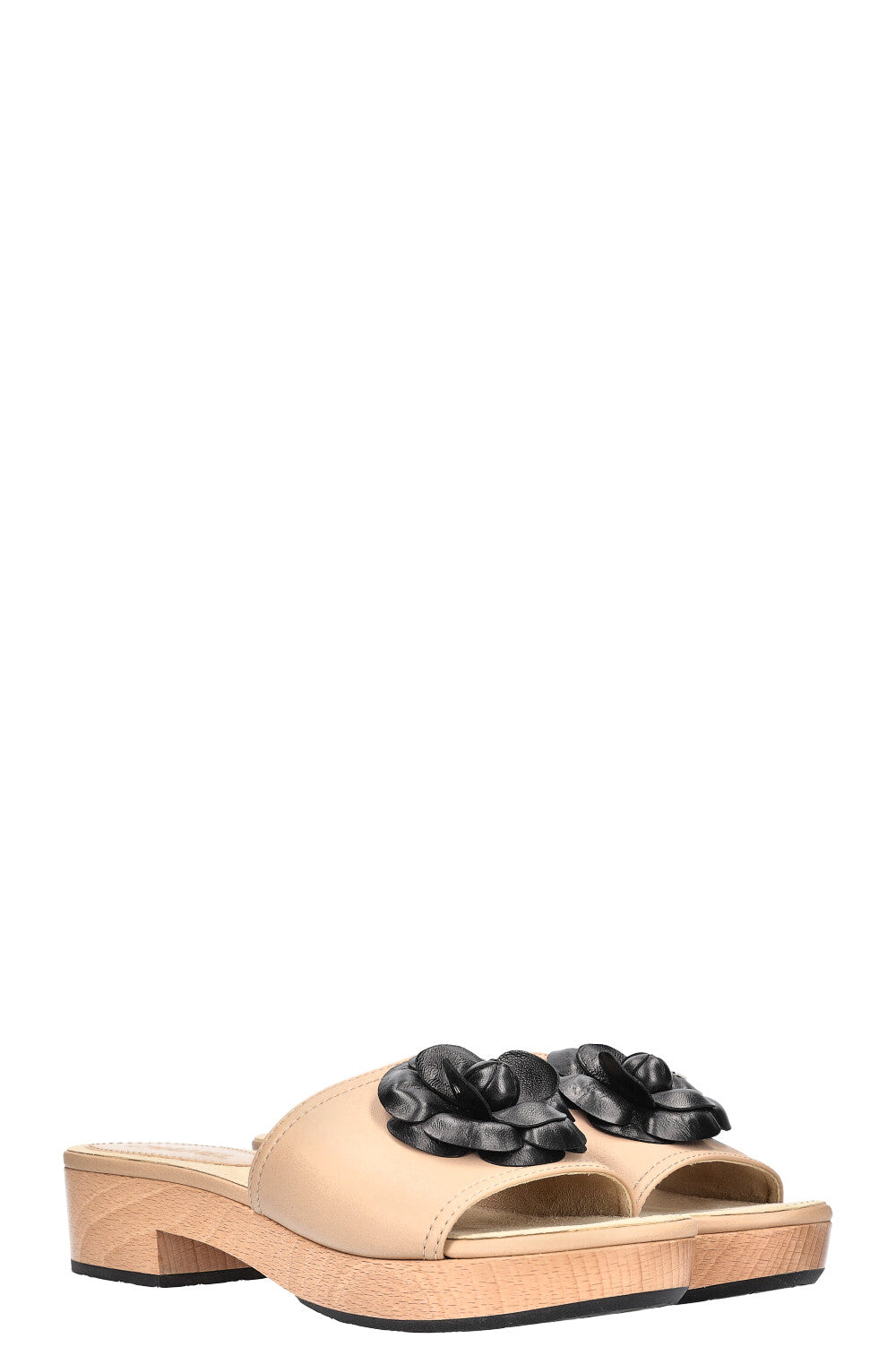 CHANEL Camelia Wood Flats Beige