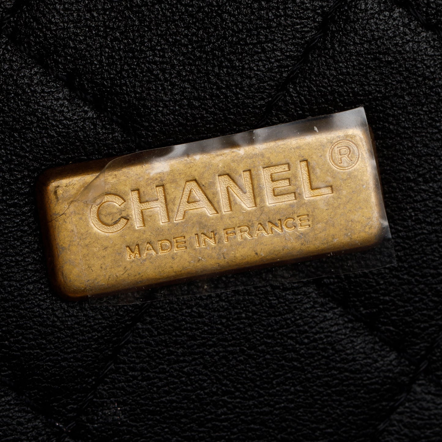 Chanel 2022 Beige Beech Wood Black Lambskin Leather Medium CC Vanity Case
