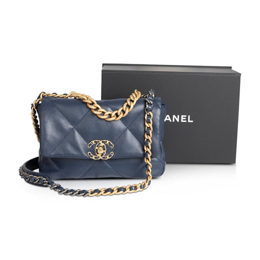 Chanel 2022 Medium 19 Flap Bag