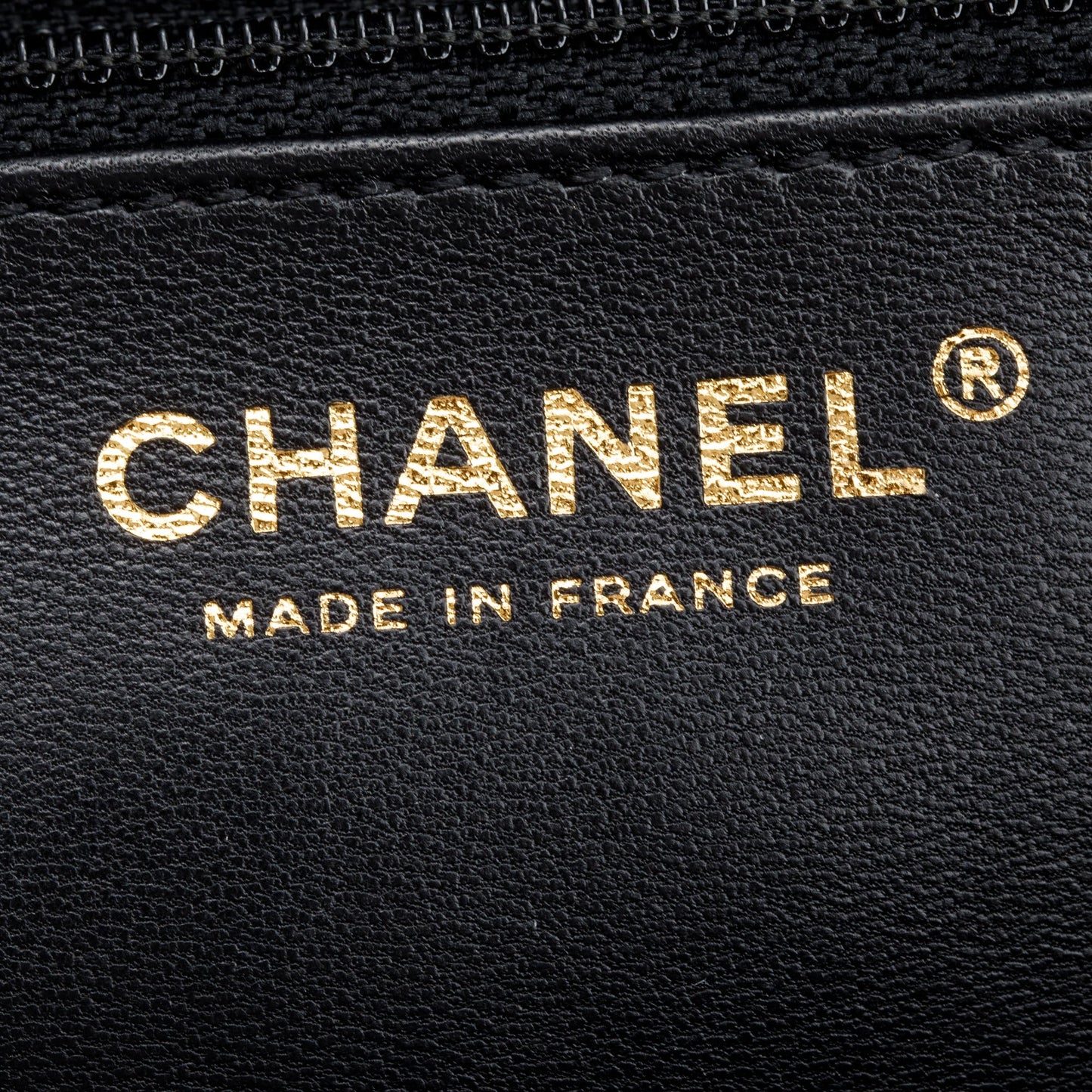 Chanel 2023 Black/White Raffia Calfskin CC Flap Tote