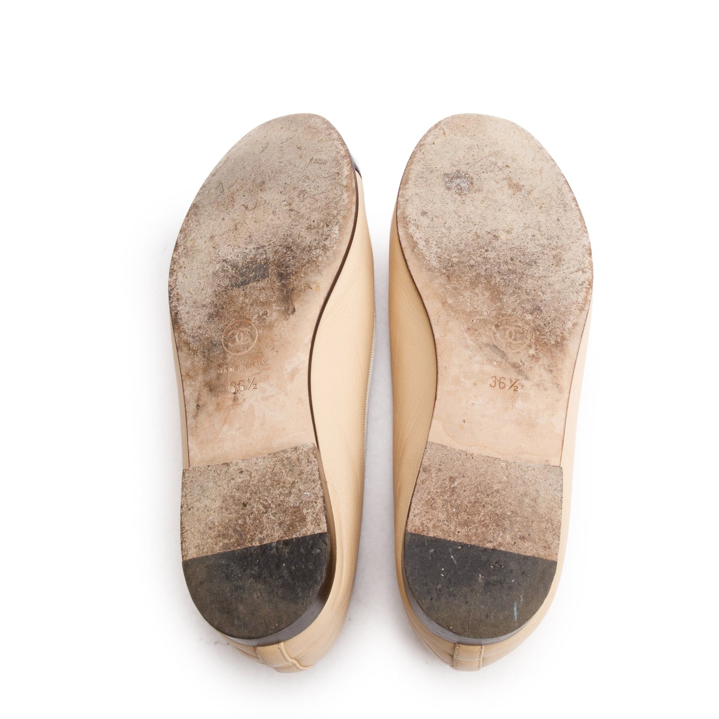 Chanel Beige/Black Lambskin Interlocking CC Logo Flats, Size 36.5