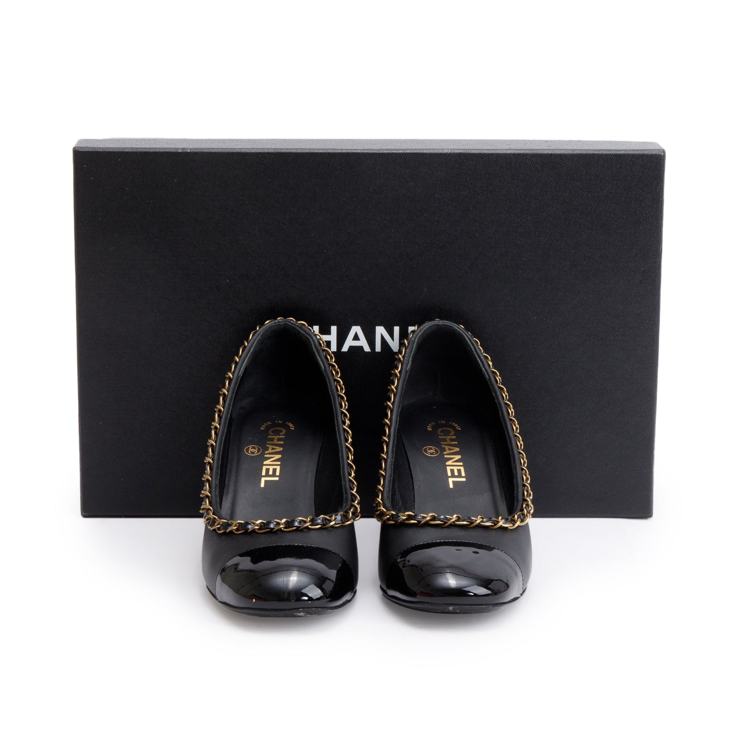 Chanel Black Leather Interlocking CC Logo Chain Around Pumps, Size 36.5