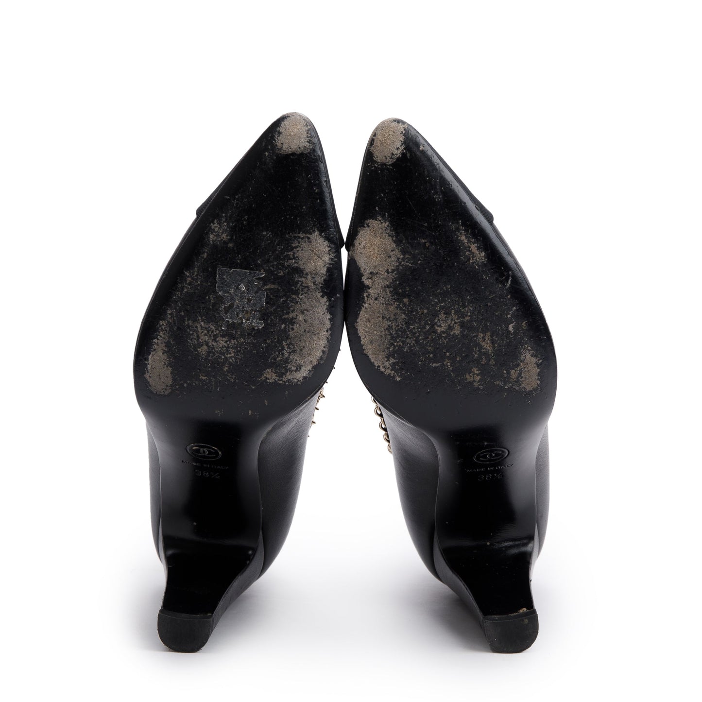 Chanel Black Leather Interlocking CC Logo Chain Around Pumps, Size 38.5