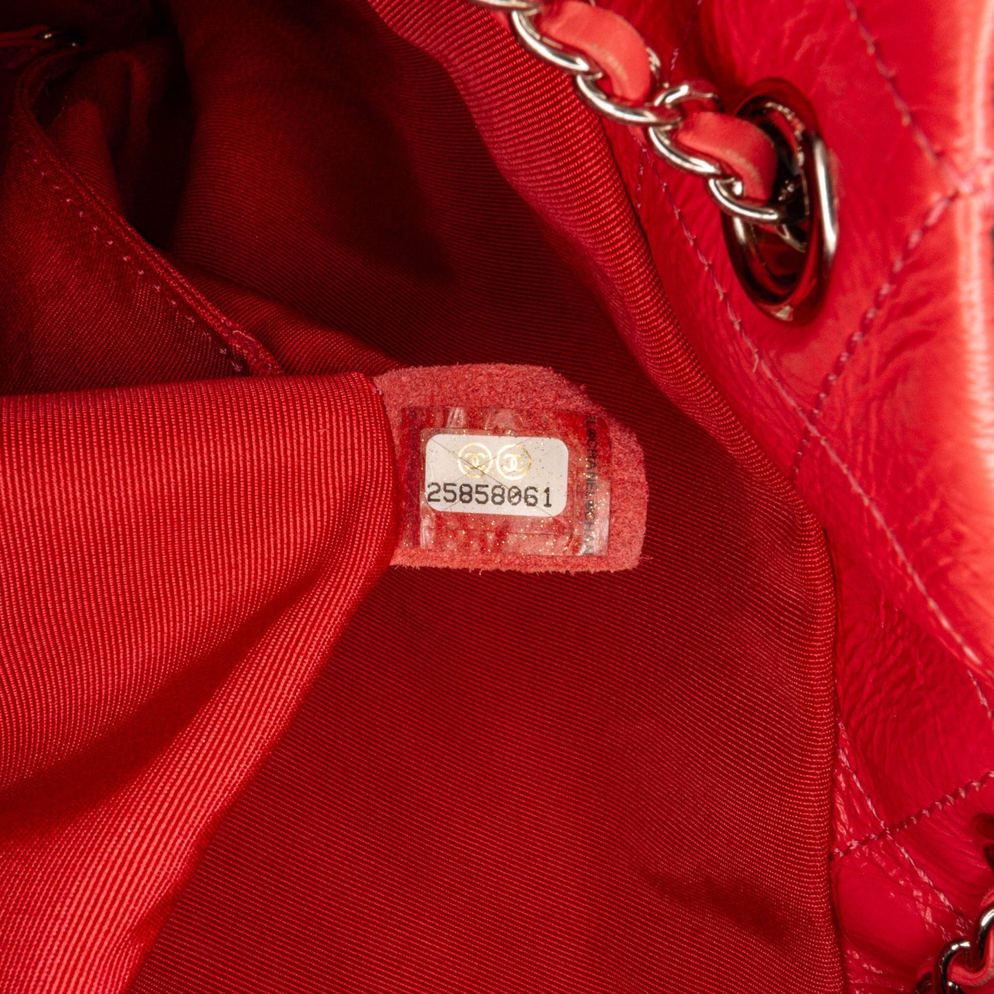 Chanel CC Chain Drawstring Bucket Bag (SHG-nXJ6uF)