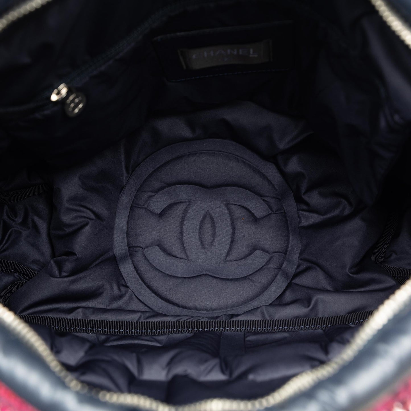 Chanel Doudoune Crossbody Bag (SHG-Ct6jHb)