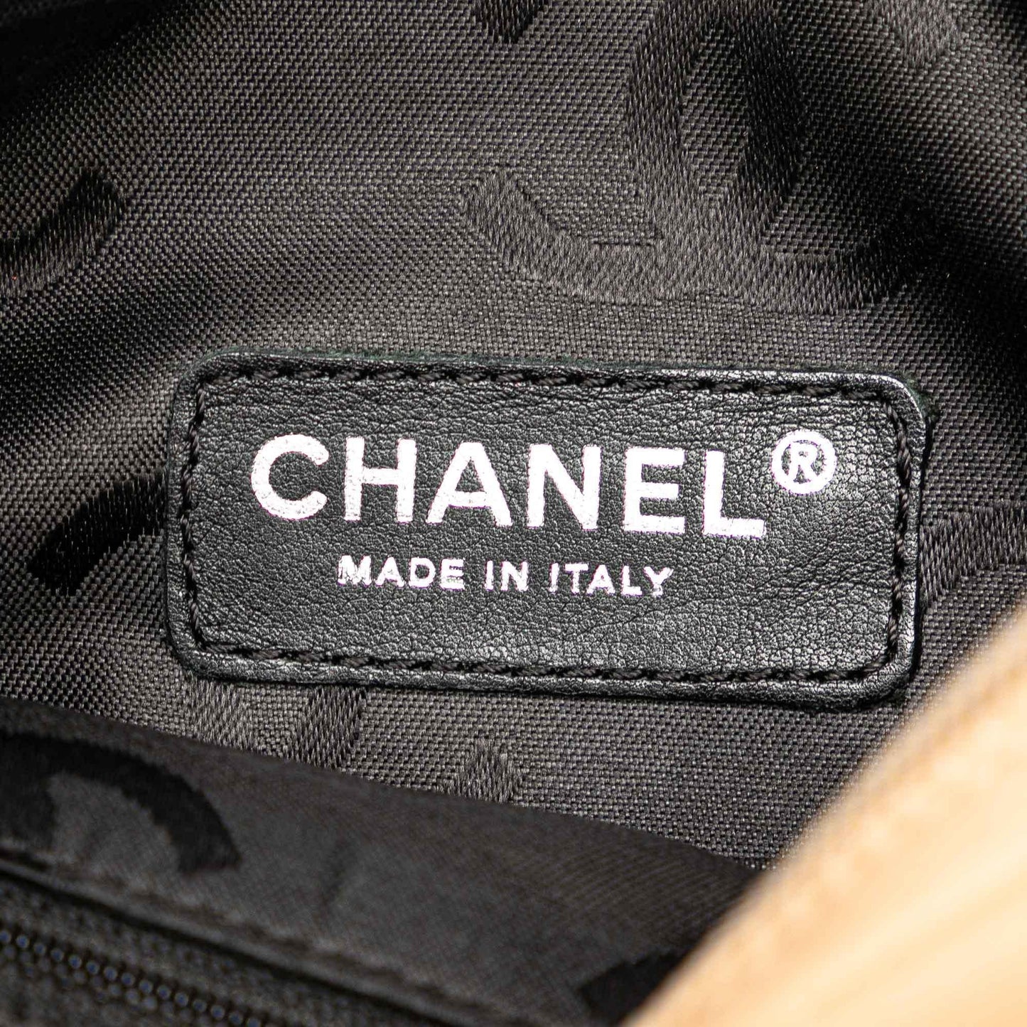 Chanel Lambskin Cambon Ligne Crossbody (SHG-DKcrZ0)