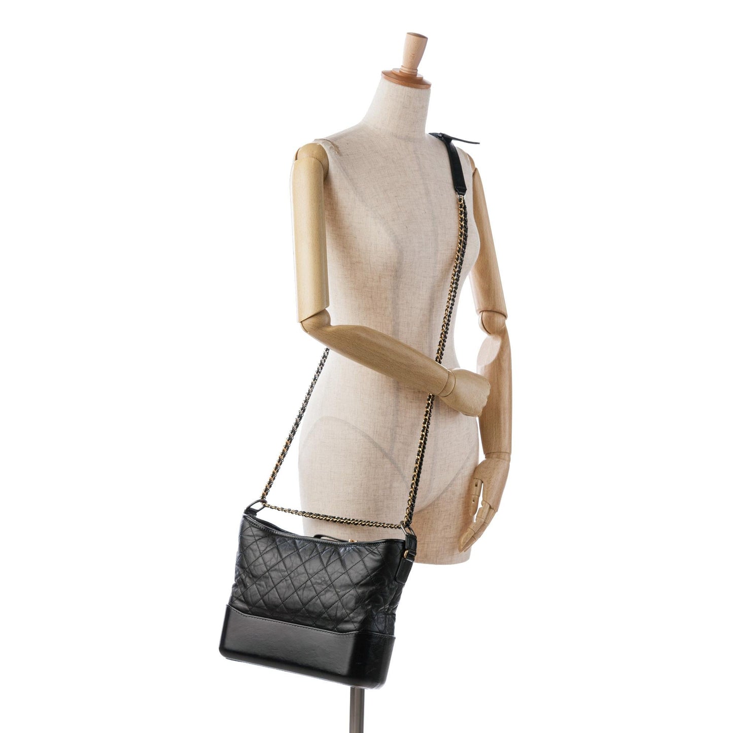 Chanel Medium Lambskin Gabrielle Crossbody (SHG-D85tG6)