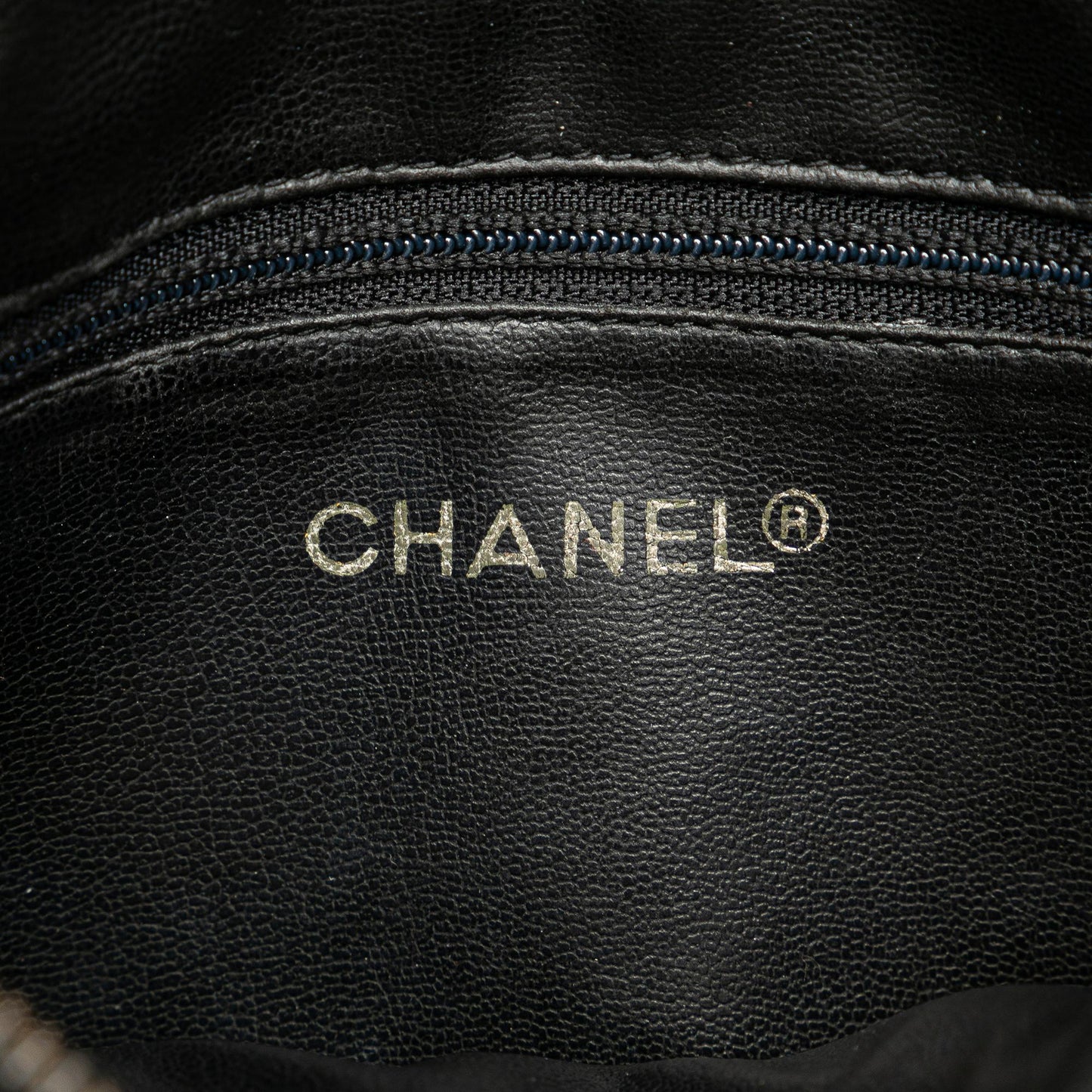 Chanel Quilted Lambskin Chain Crossbody (SHG-eCHc5i)