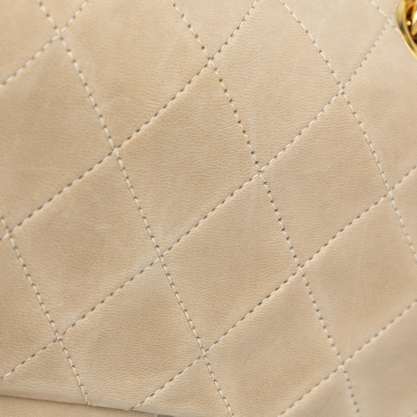 Chanel Small Classic Lambskin Double Flap (SHG-1zFtgm)