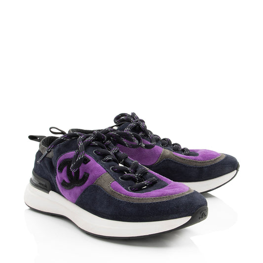 Chanel Suede CC Sneakers - Size 6 / 36 (SHF-TsEtus)