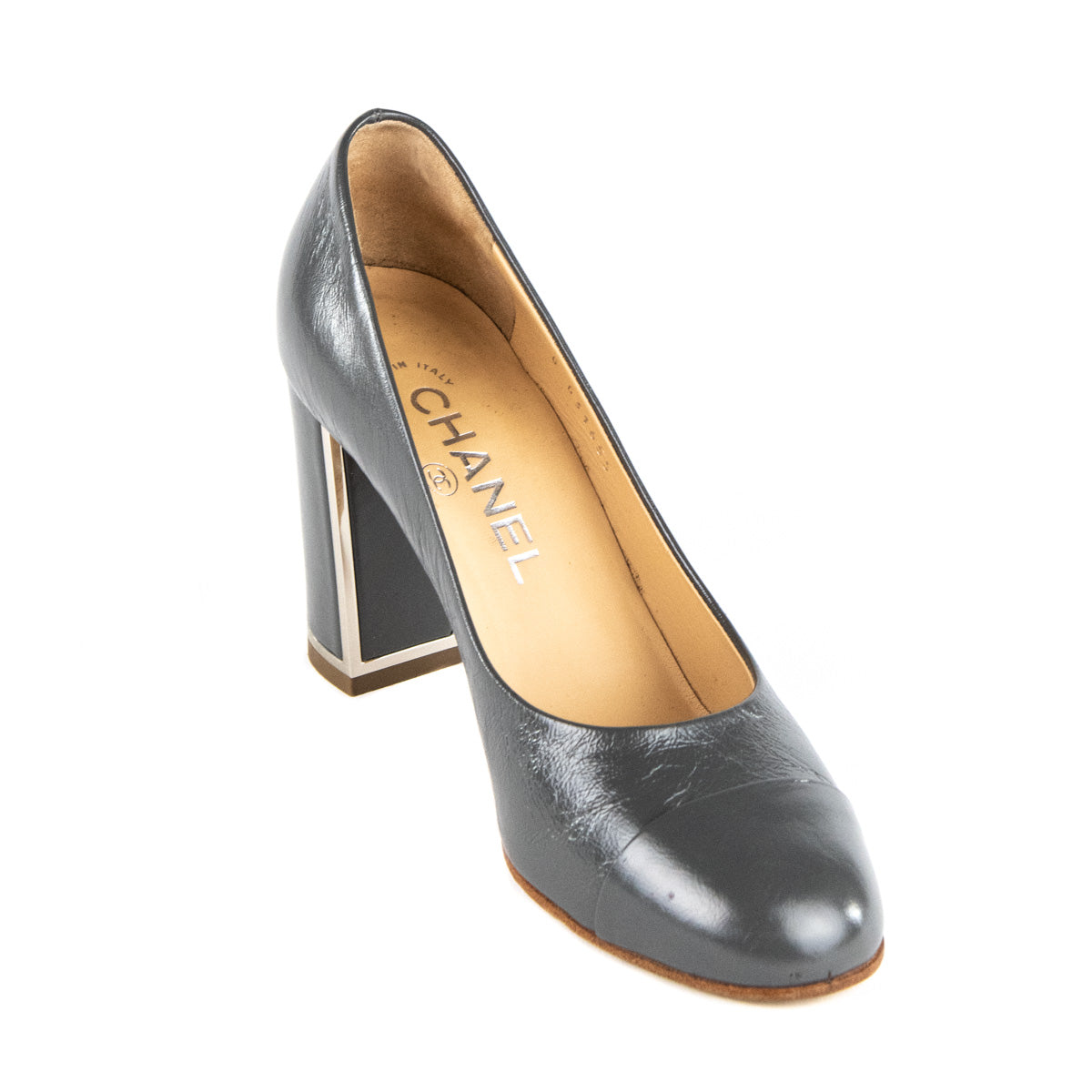Chanel Gray Leather Cap Toe Pumps Size 6 | EU 36