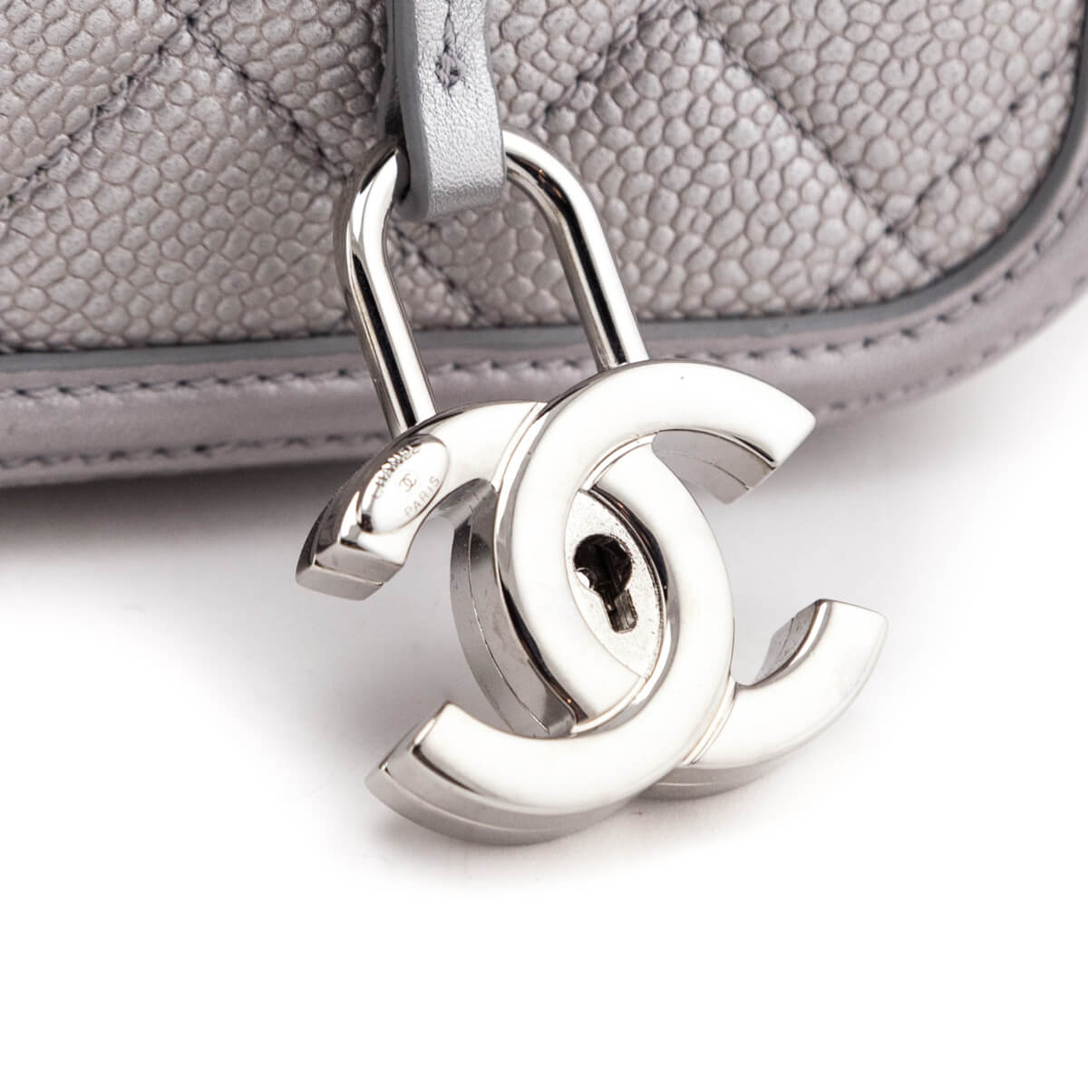 Chanel Metallic Silver Caviar Quilted Medium CC Filigree Vanity Case