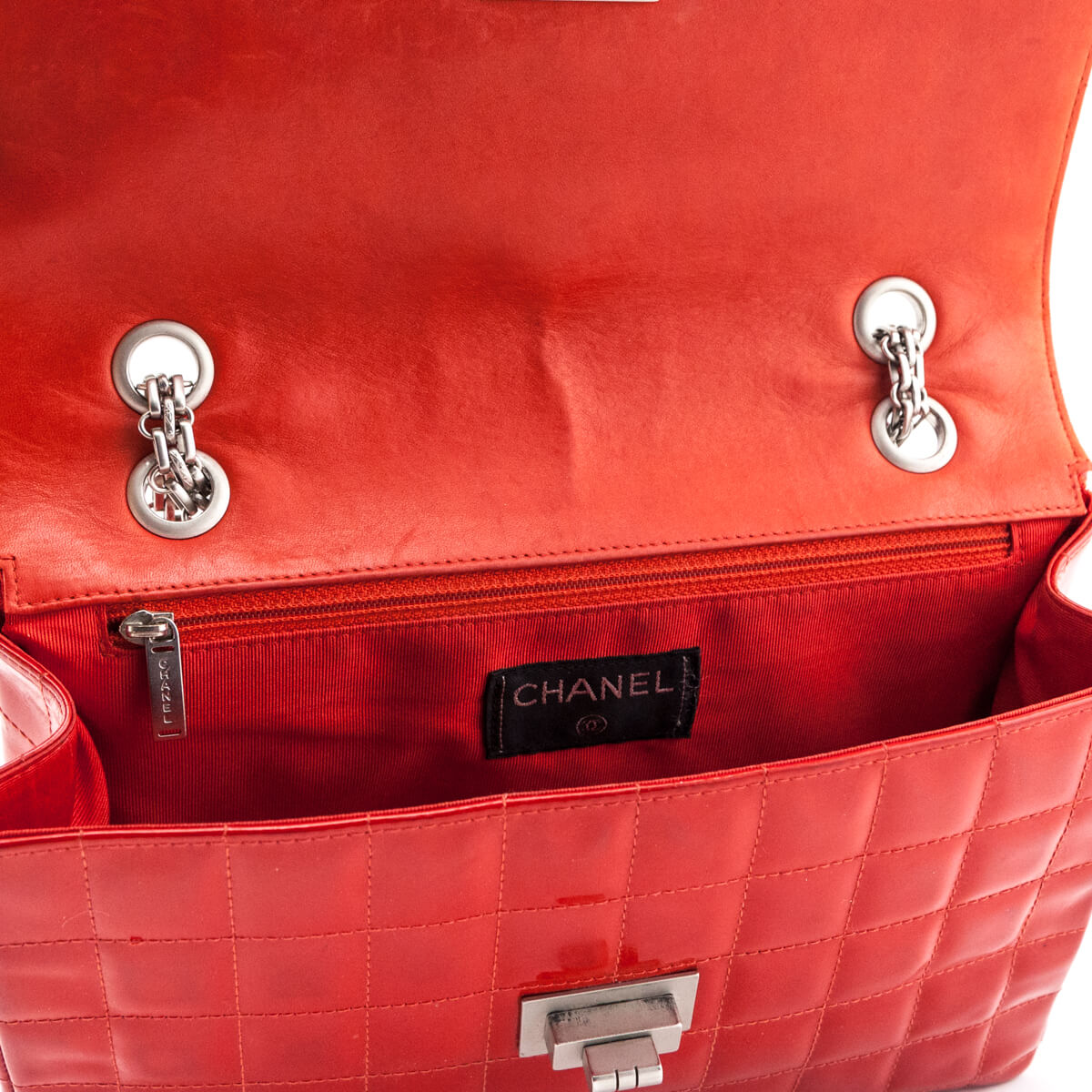Chanel Red Quilted Patent Vintage Chocolate Bar Reissue Chain Bag