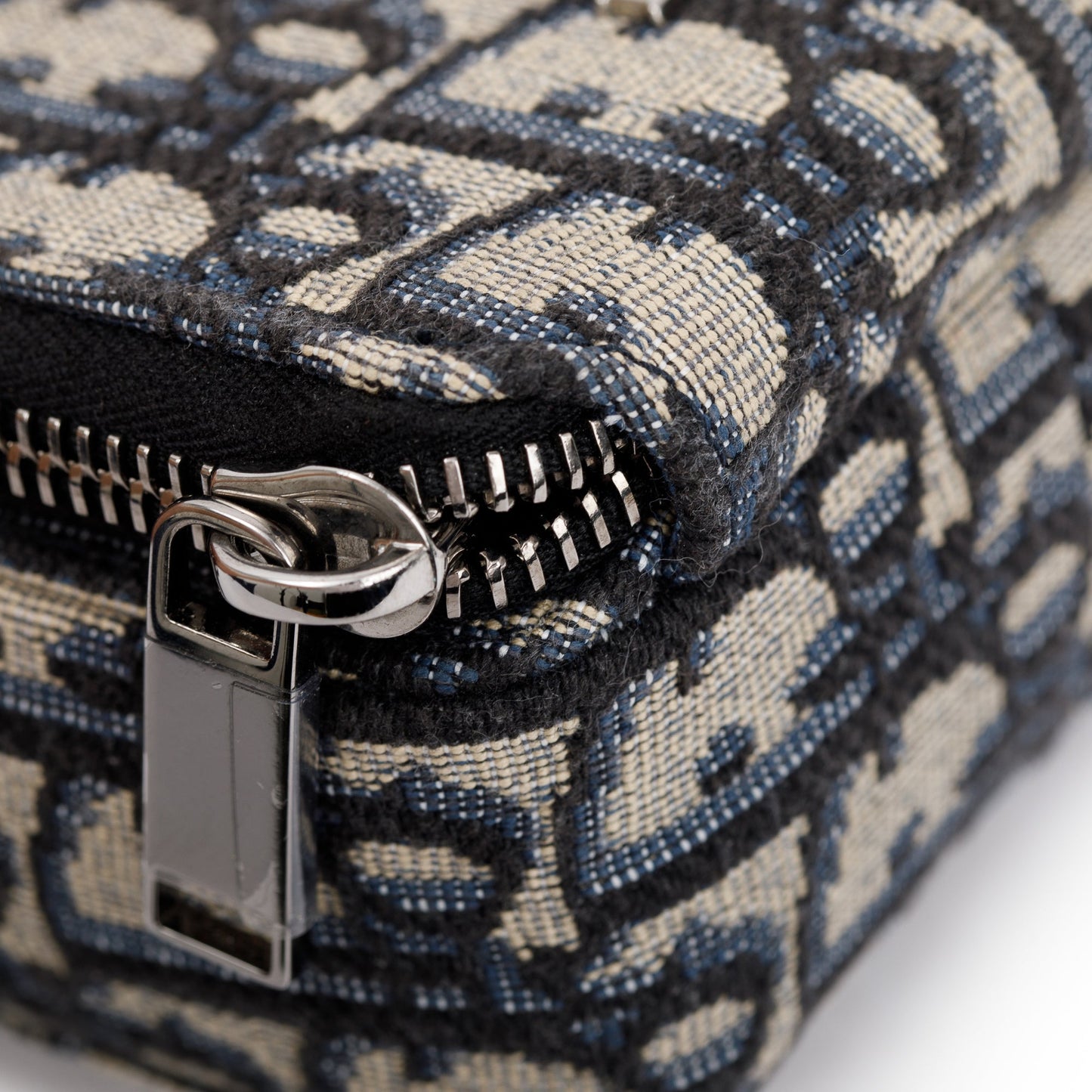 Christian Dior Men 2022 Beige & Black Oblique Jacquard Micro Rider Crossbody Pouch