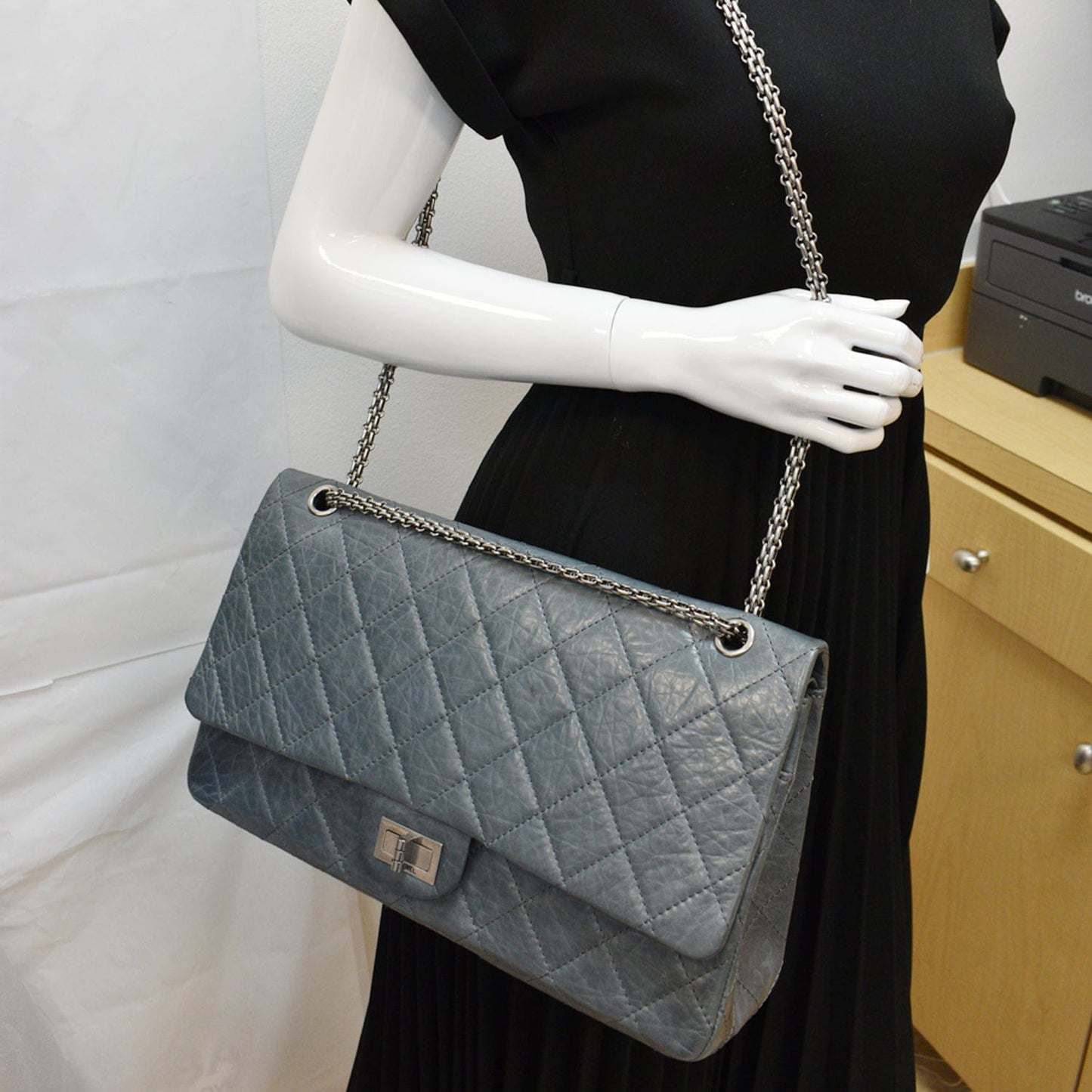 Luxury Chanel 50th Anniversary 2.55 Reissue 228 Quilted Aged Calfskin Shoulder Bag Grey