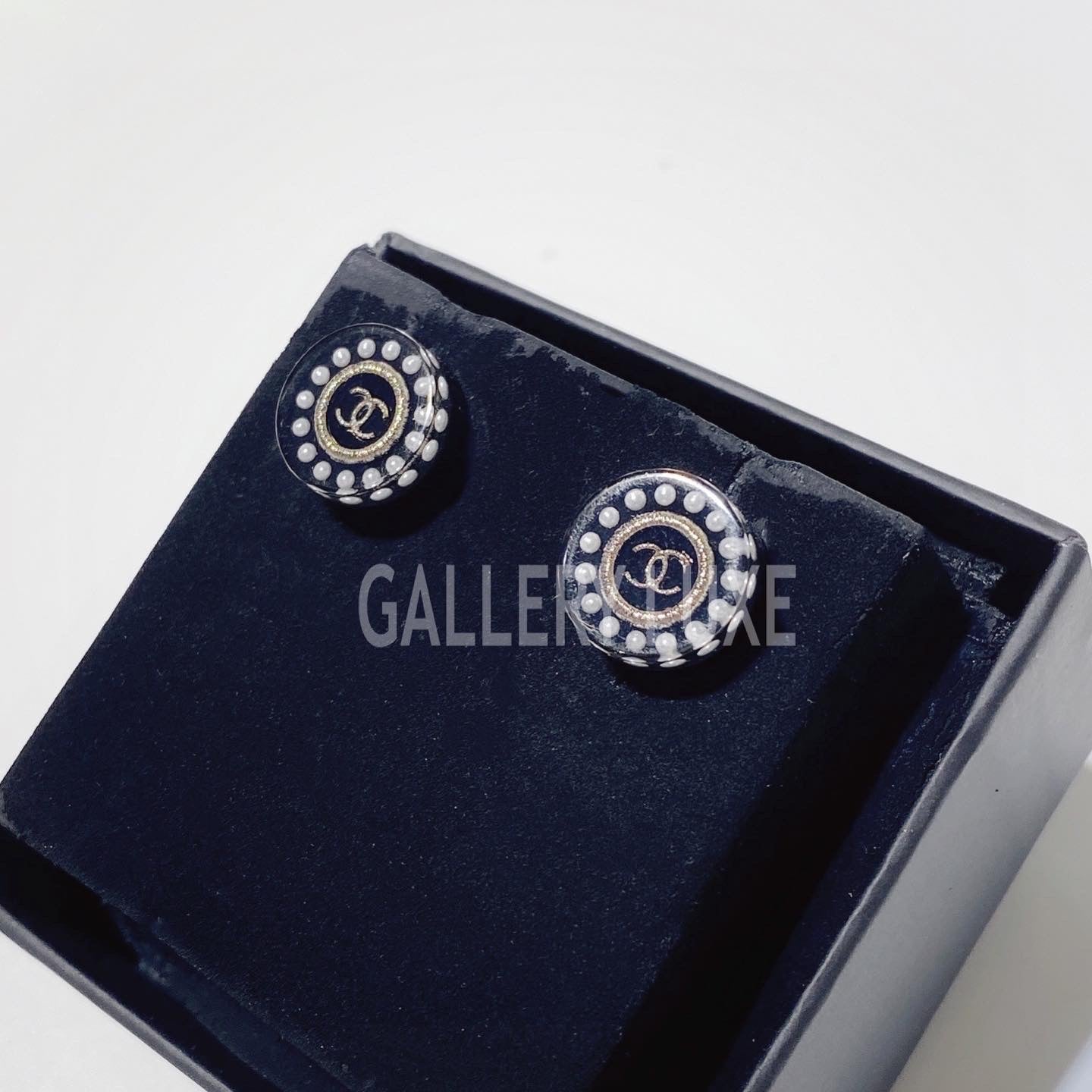 No.3233-Chanel Circle Acrylic CC Earrings