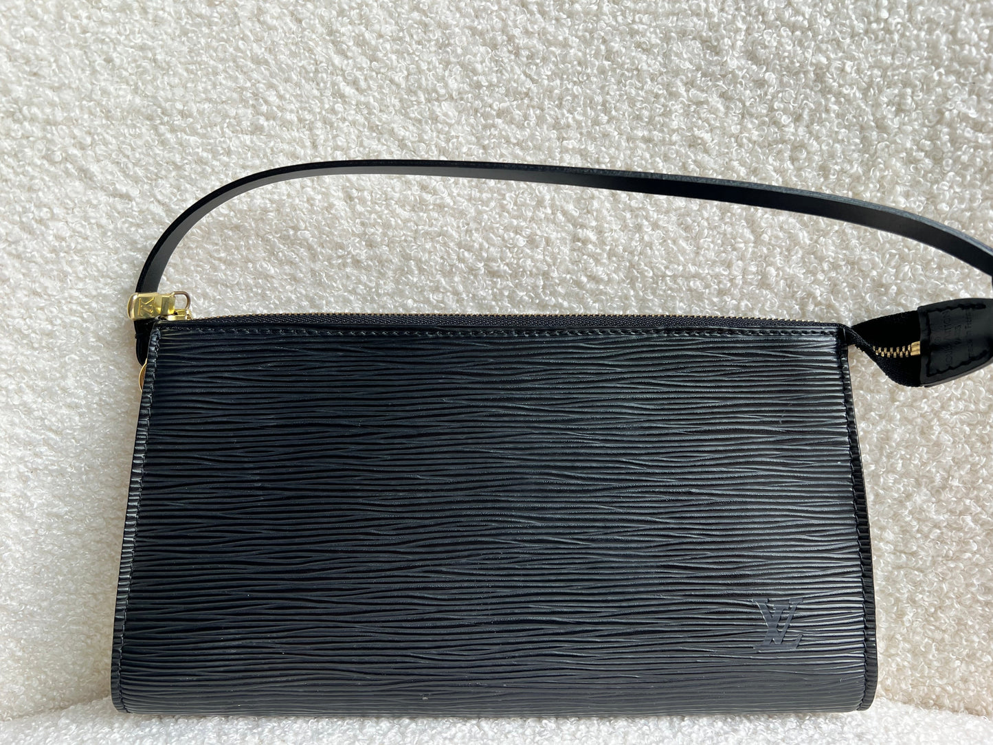 Louis Vuitton Vintage Black Epi Leather Pochette