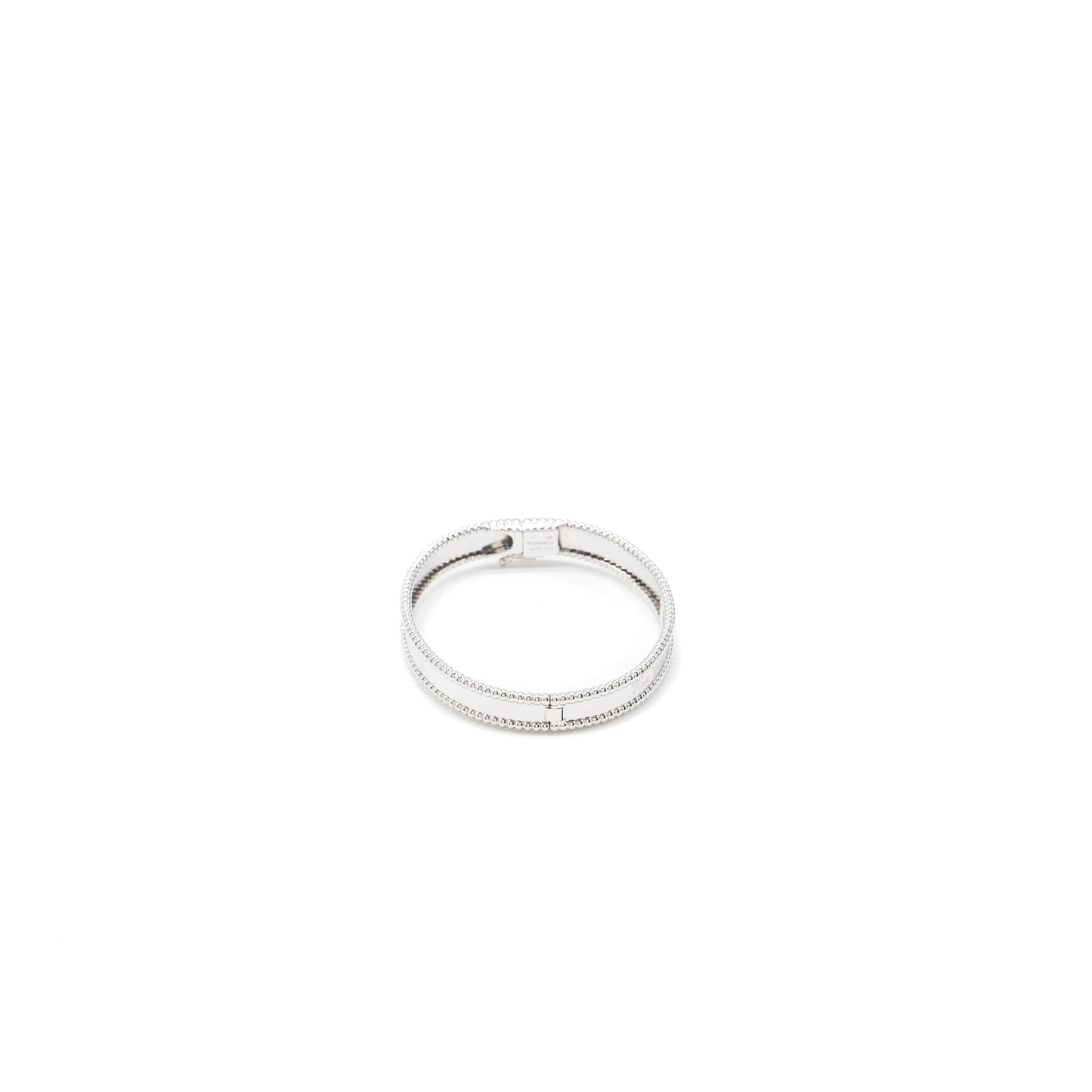 Van Cleef and Arpels Size M Perlee Signature Bracelet 18K white Gold