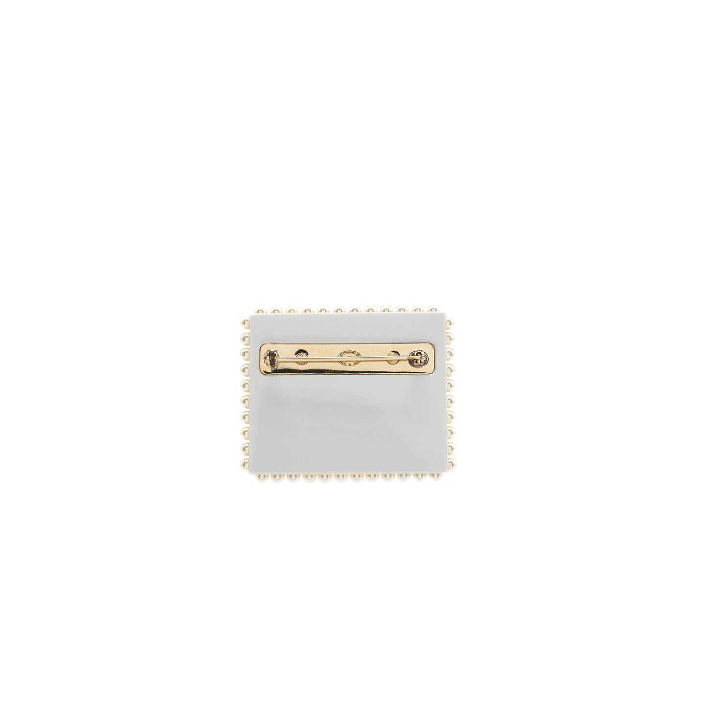 Chanel rue cambon label brooch white/ light gold tone