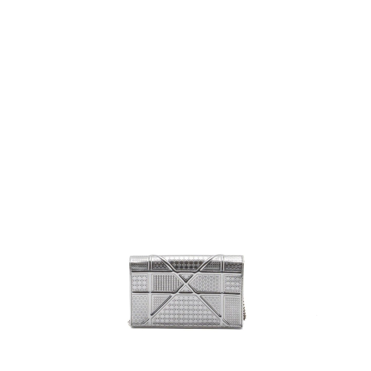 Luxury Dior Luxury Diorama Wallet On Chain Patent Metallic Silver SHW