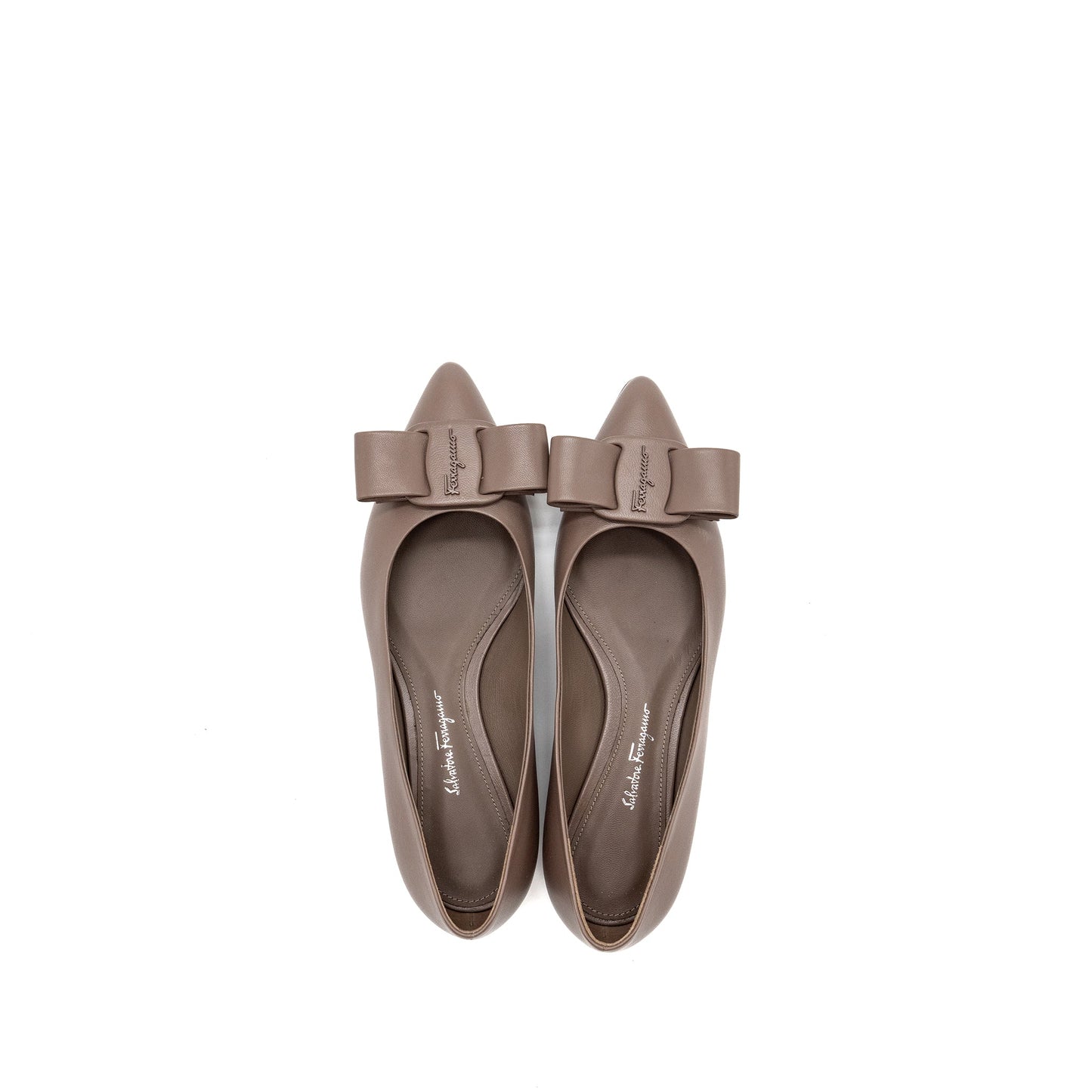 Ferragamo Size 7 Viva Ballerinas Nappa Calfskin Grey