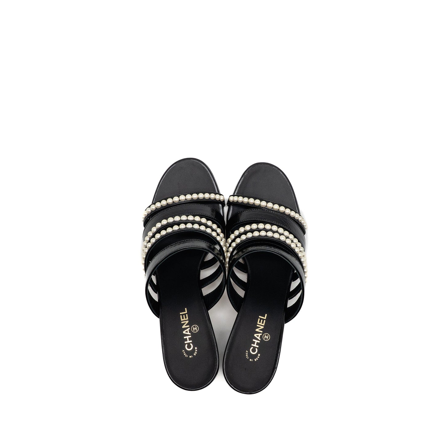 Chanel Size 37 leather/pearl sandals Black