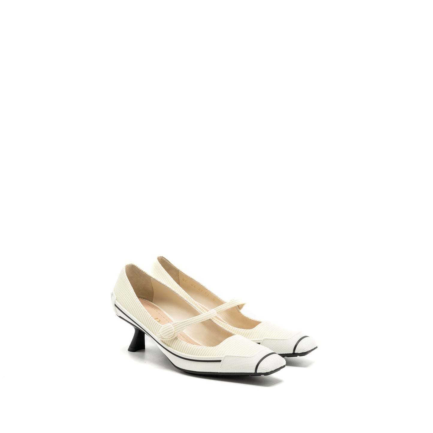 Luxury Dior size 37 pump canvas cream / white