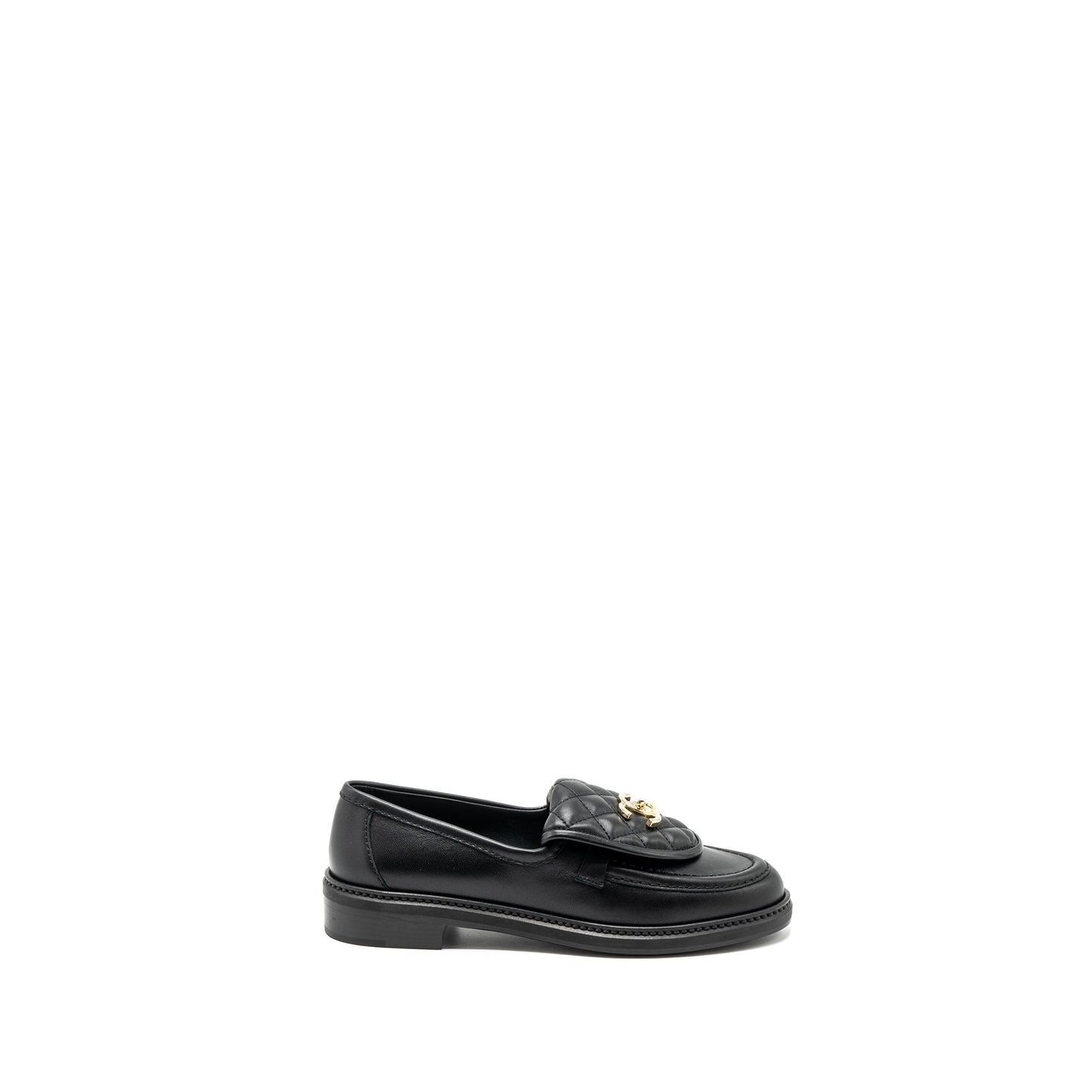 Chanel size 38 Quilted CC logo loafer black LGHW