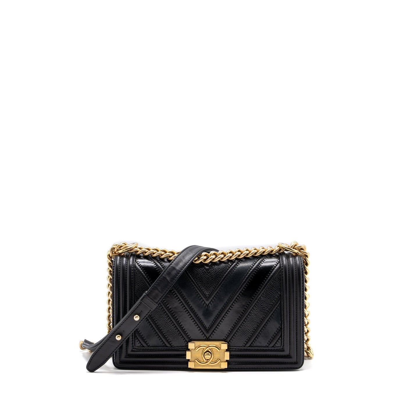 Chanel Medium Boy Bag Chevron Calfskin Black GHW