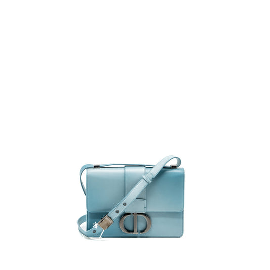 Luxury Dior 30 Montaigne Medium Flap Bag Calfskin Gradient Blue with Black Hardware