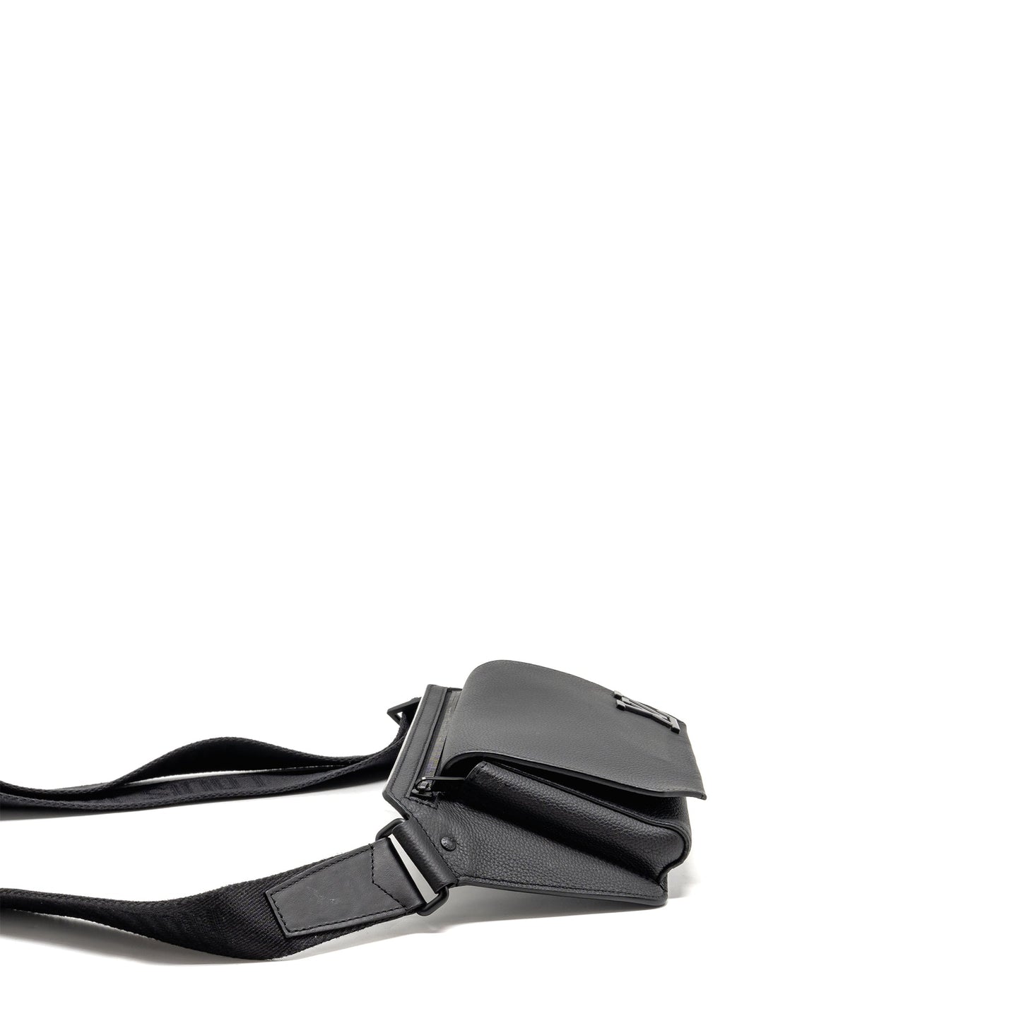 Louis Vuitton Aerogram Takeoff Sling Black Grained Calfskin Black Hardware
