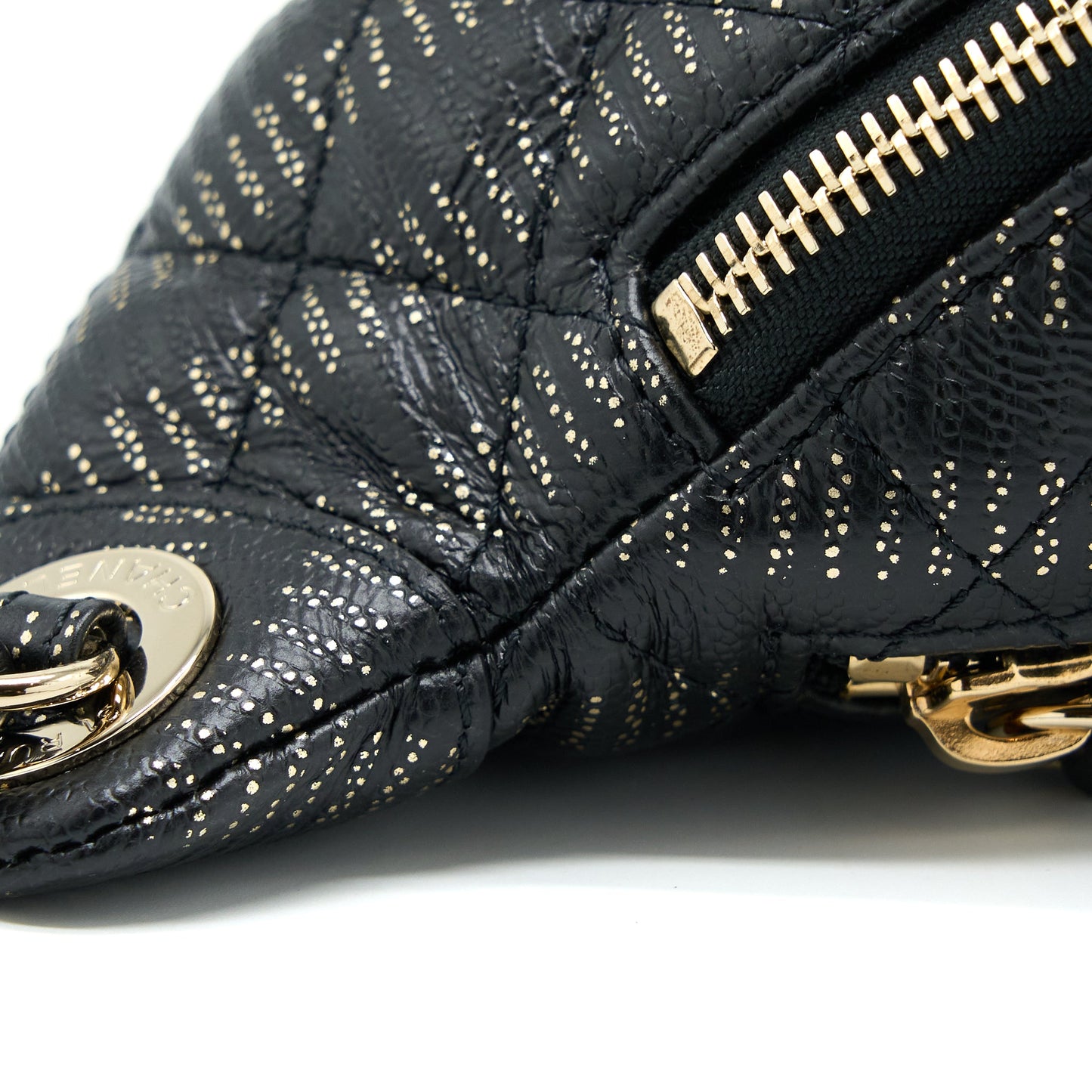 Chanel Seasonal Waist Bag Calfskin Black/Gold GHW