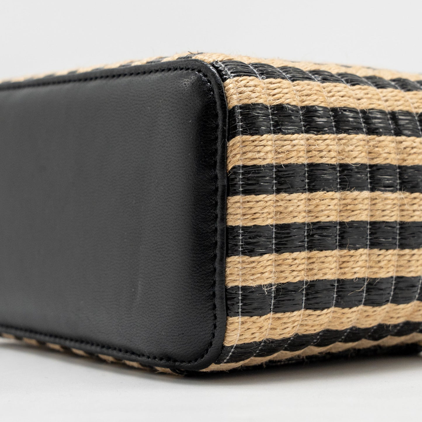 Chanel long vanity case bag raffia/calfskin black/beige LGHW