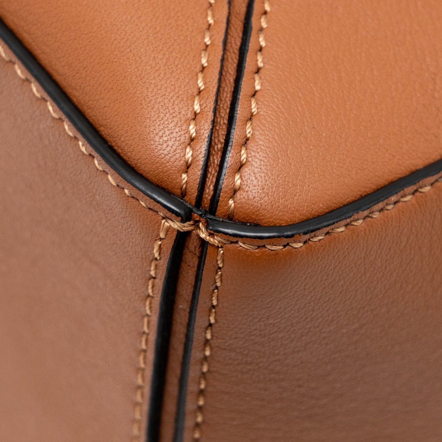LOEWE Small Puzzle Bag Calfskin Tan GHW