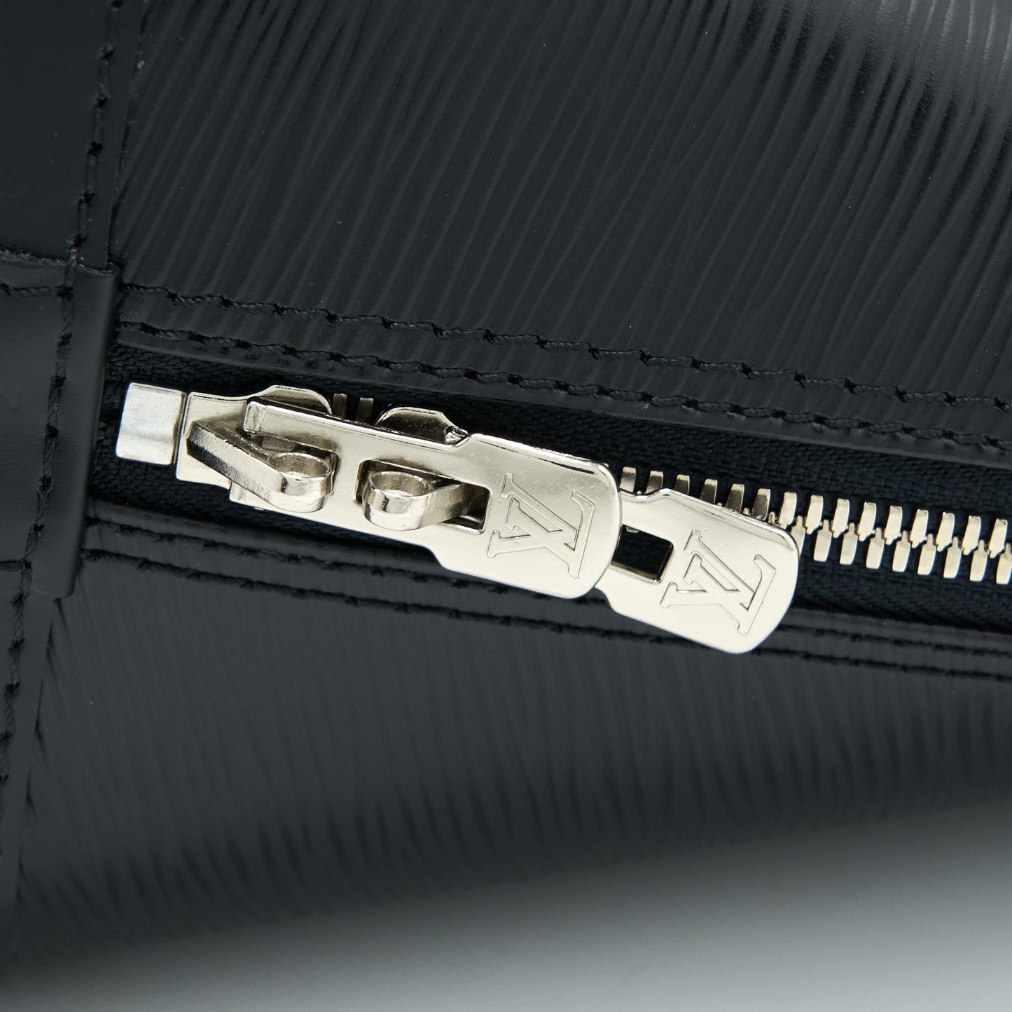 Louis Vuitton Alma PM Epi Black SHW