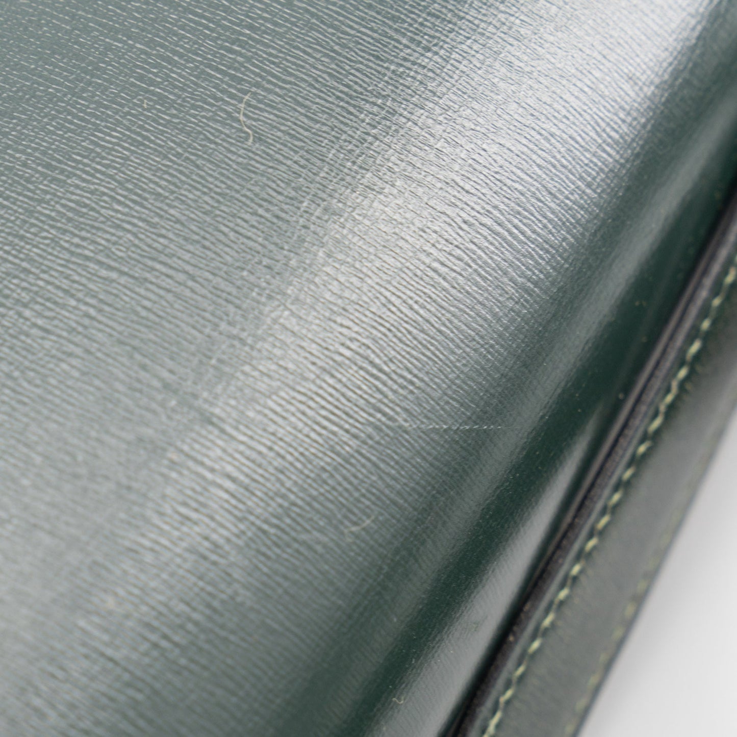 Luxury Hermes constance 23