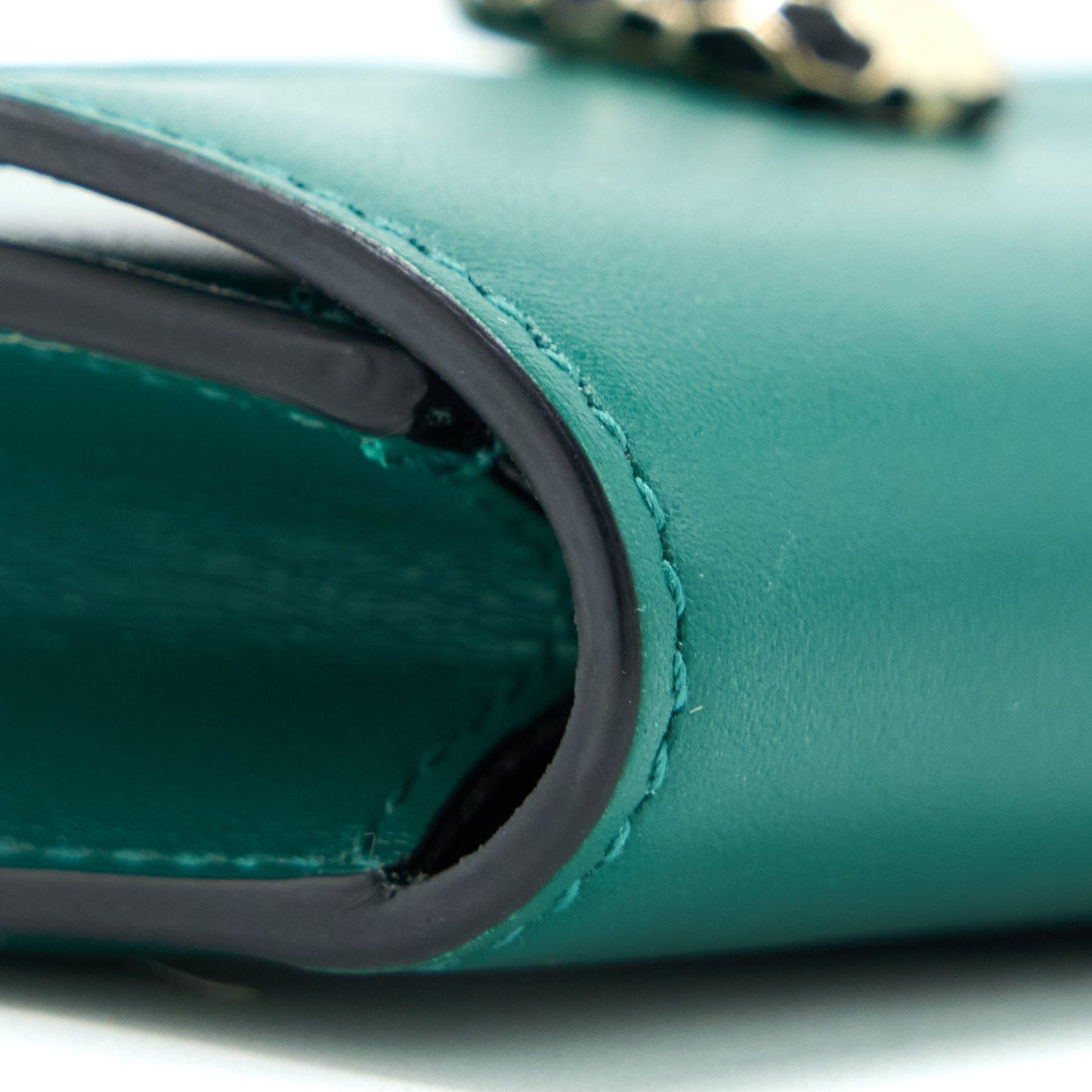 Bvlgari Serpenti Forever cardholder necklace Calfskin Green