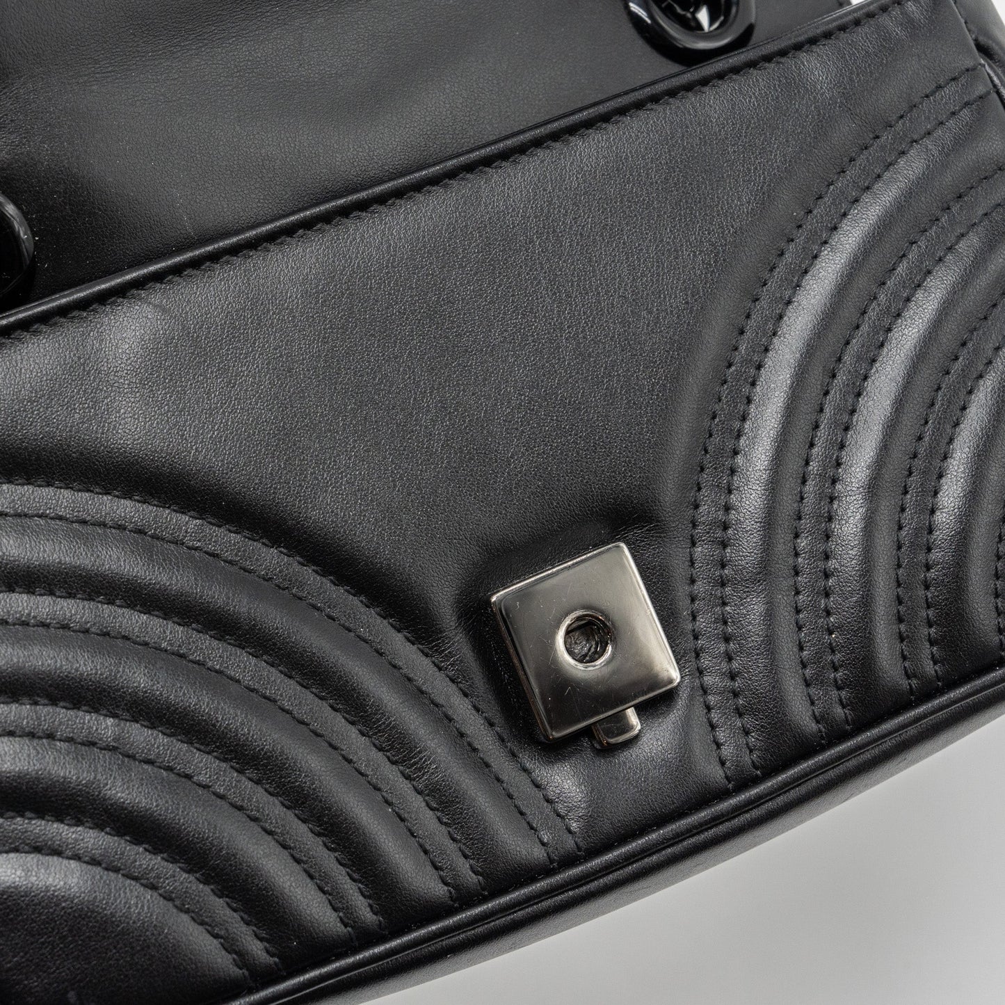 Gucci Mini Marmont calfskin black with Black Hardware