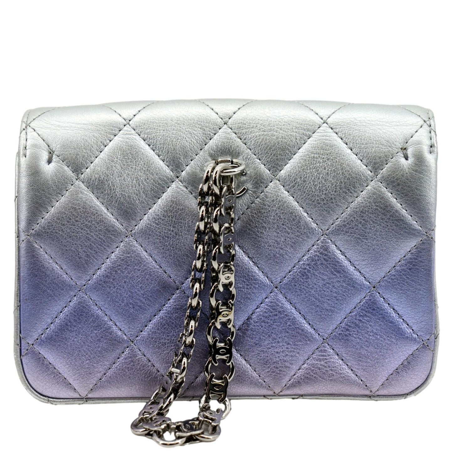 CHANEL Gradient Metallic Quilted Calfskin Leather Clutch Bag Silver