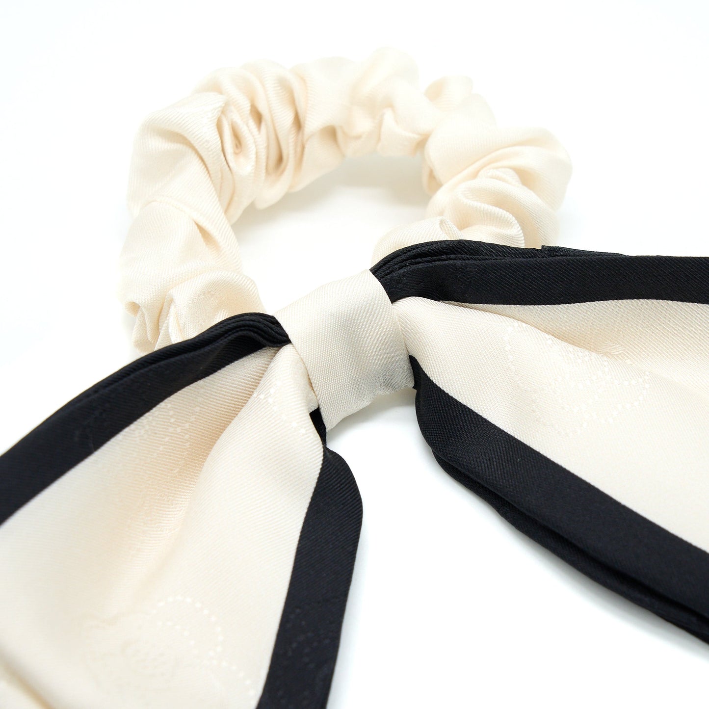Chanel 22B Camellia/Letter Hair Tie Silk Twill Ecru/Black